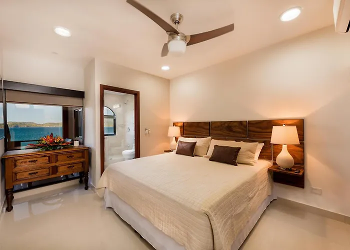 Flamingo Marina Cove 617- Oceanfront 3 Bedroom *